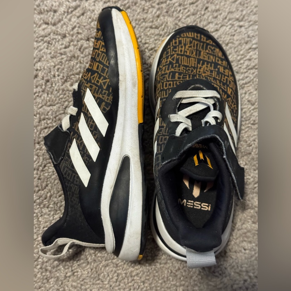Messi adidas toddler size 11k